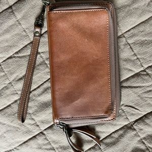 Lucky Brand Wristlet Wallet